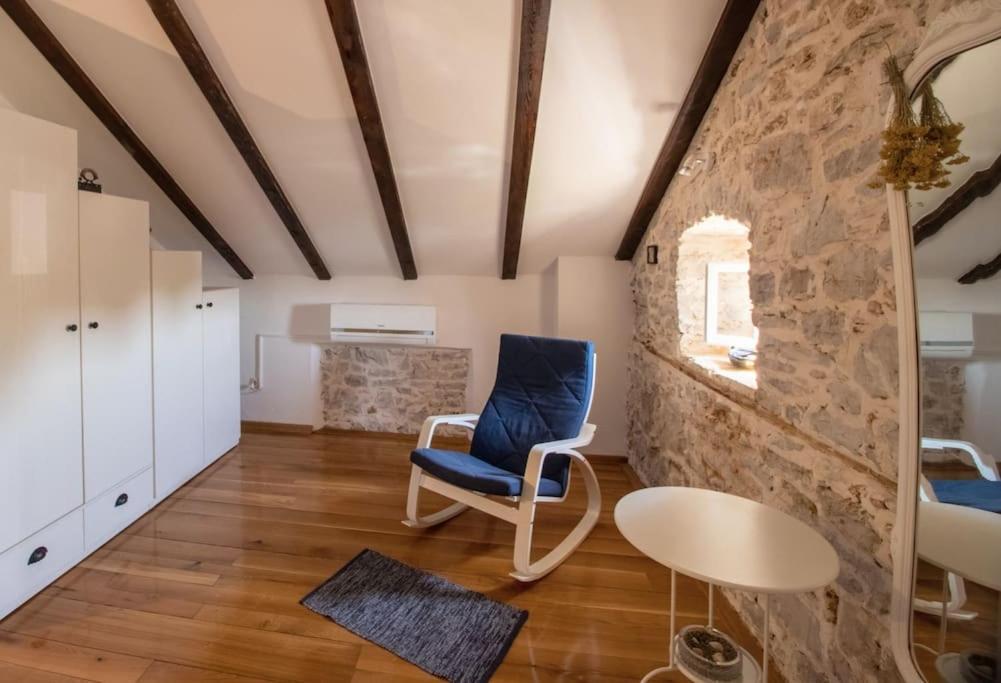 Stone House Kula Milica Villa Mala Cista Bagian luar foto