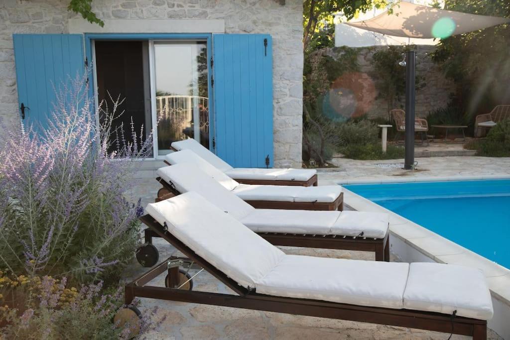 Stone House Kula Milica Villa Mala Cista Bagian luar foto